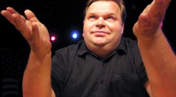 Daisey Fresh: Monologuist’s Take on Pandemic Times Arrives Raw and Ready