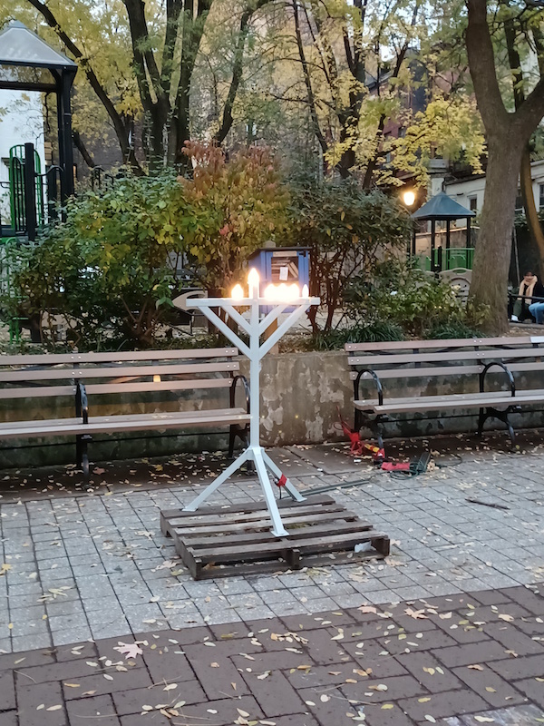 Chelsea Celebrates Chanukah at Clement Clarke Moore Park