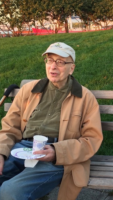 In Publishing, Politics, and Planning, Bob Trentlyon, 92, Put People First