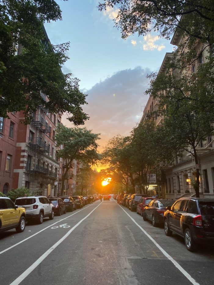 Manhattanhenge Makes for a Picture Perfect Setting Sun