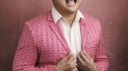 Dead-On Comedic Observer Alec Mapa Corrals Cancer’s Life Lessons, in New Solo Show